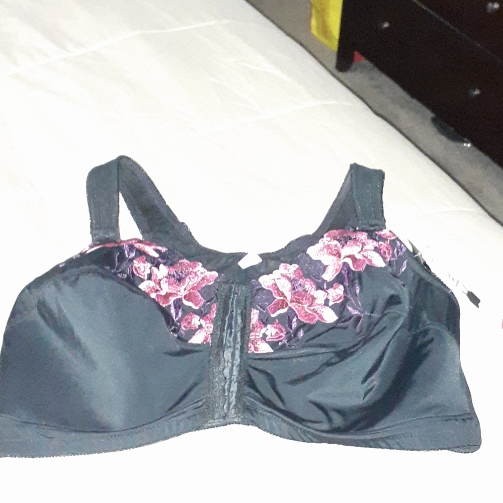 New Ashley Stewart Posture Bra